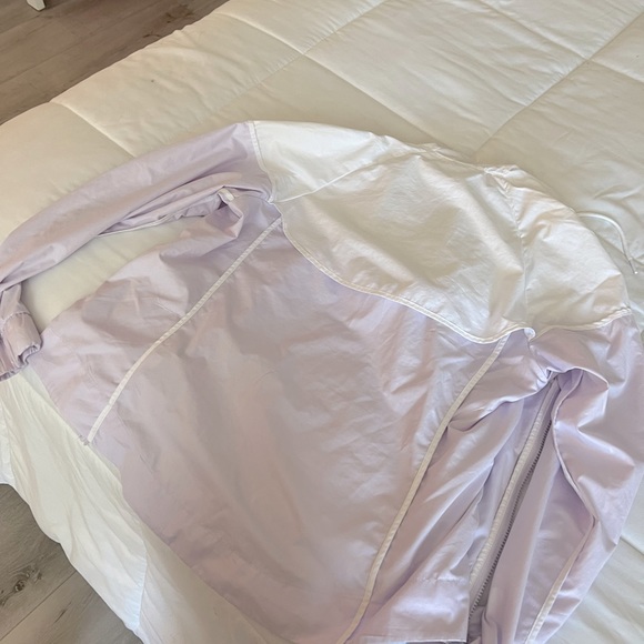 Nike women’s lilac Windbreaker jacket - Picture 5 of 8